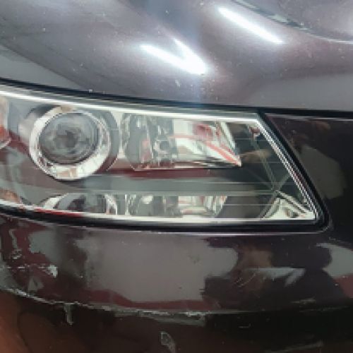 15 Faro de coche reparado